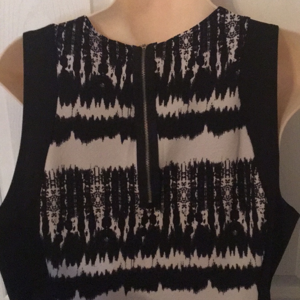 Black and white dress - Picture 2 of 3